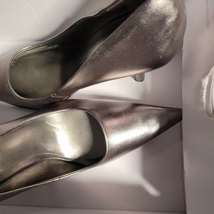 Nine West Freda Size 10.5 pewter